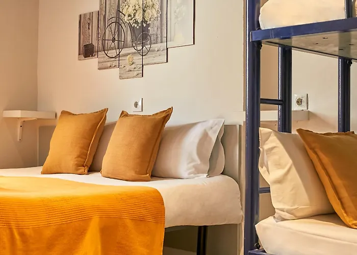 Sun & Moon Hostel Barcelona
